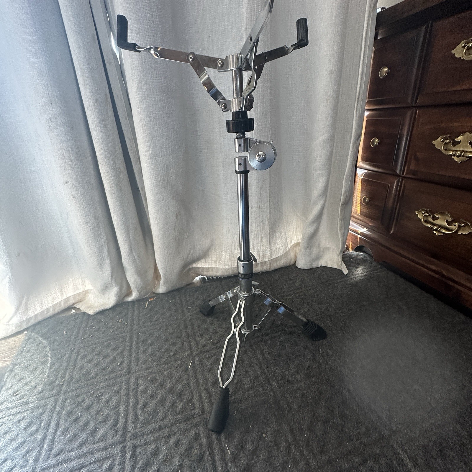 Yamaha SS-850 800 Series Double-Braced Snare Stand in great condition