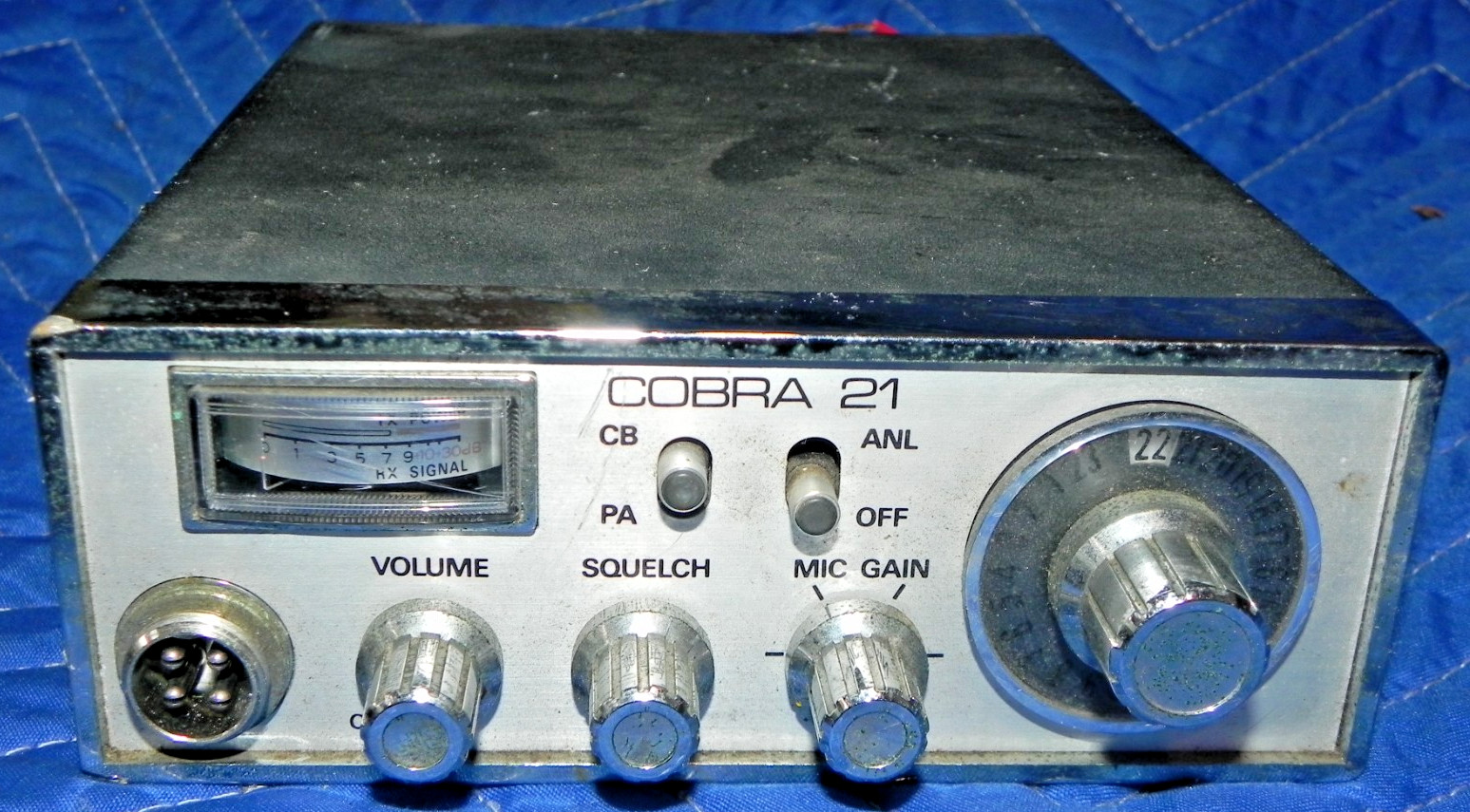 COBRA 21 23 CHANNEL CB TRANSCEIVER
