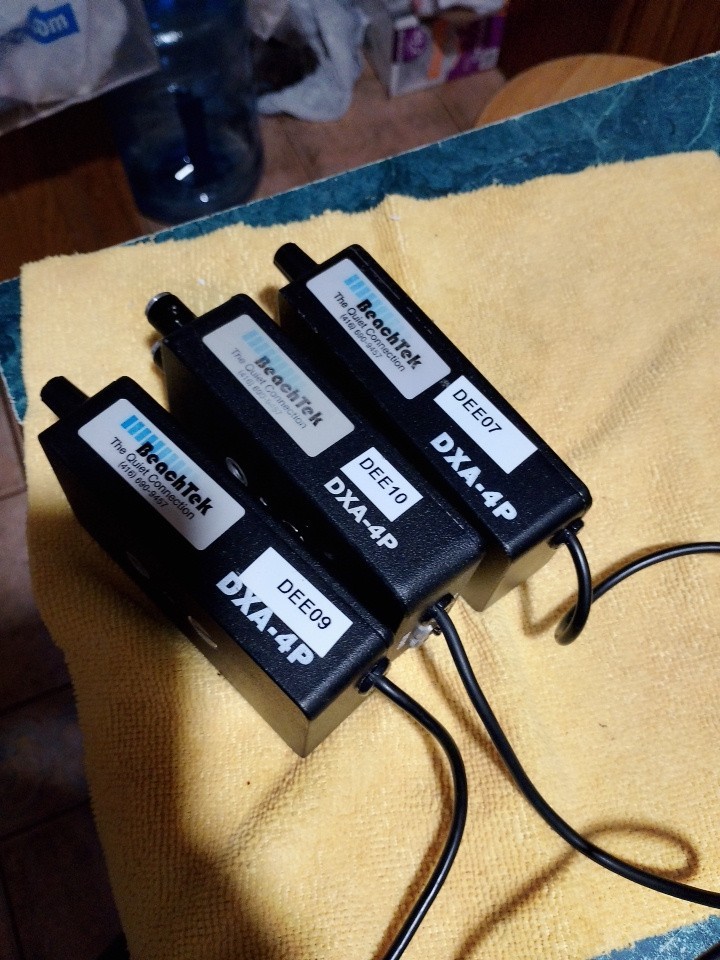Lot Of 3 BEACHTEK DXA-4P DUAL XLR TO 3.5MM AUDIO ADAPTER