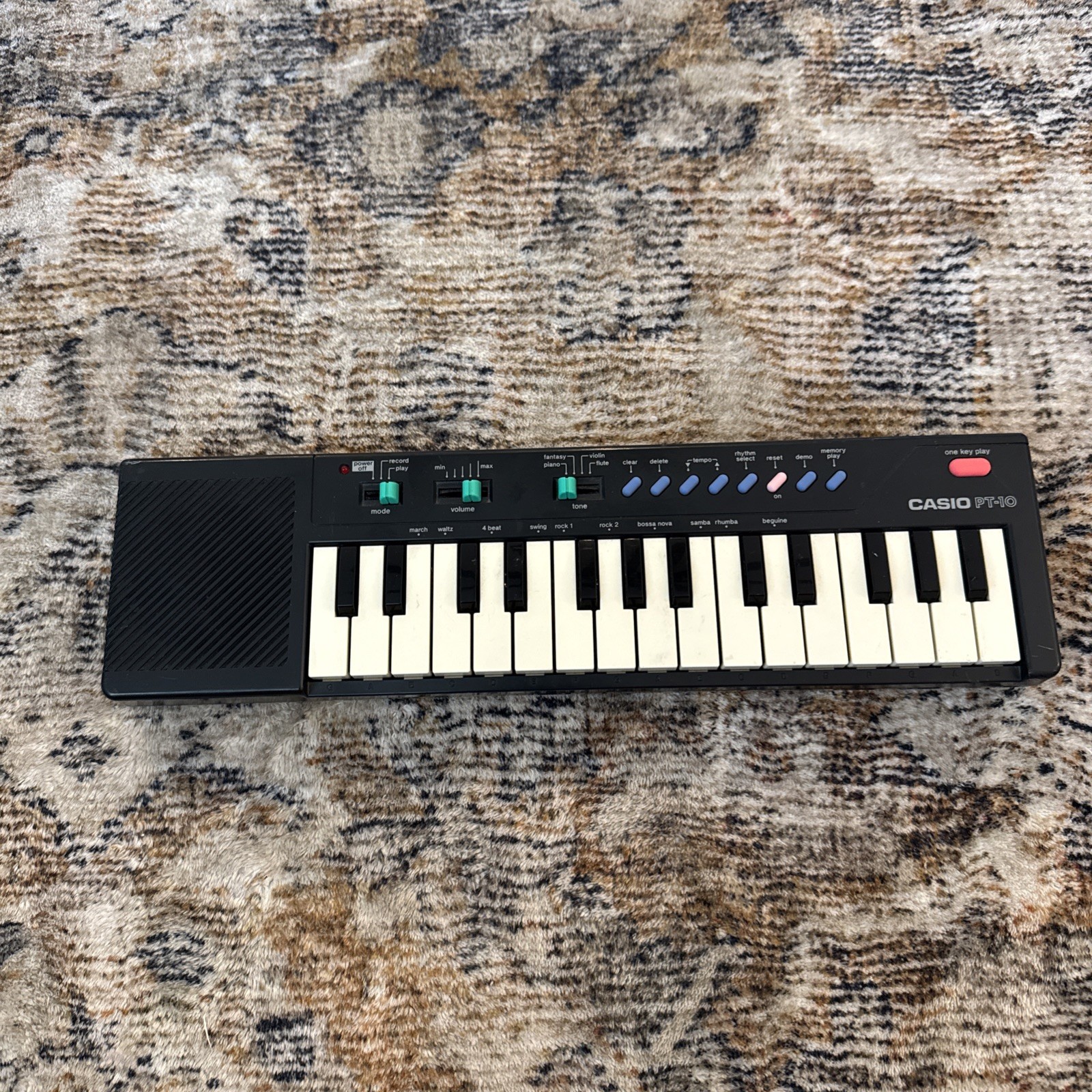 Vintage Casio PT-10 Mini Keyboard Synthesizer Tested and working