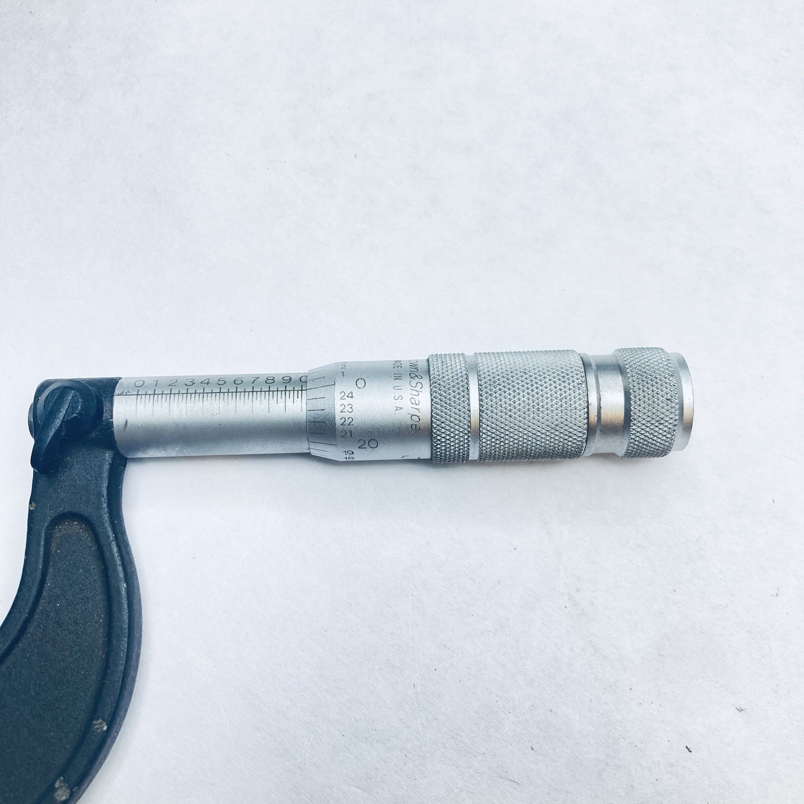 Brown and Sharpe Outside Micrometer 2"-3" Range - Carbide - .0001" Grads w/Case