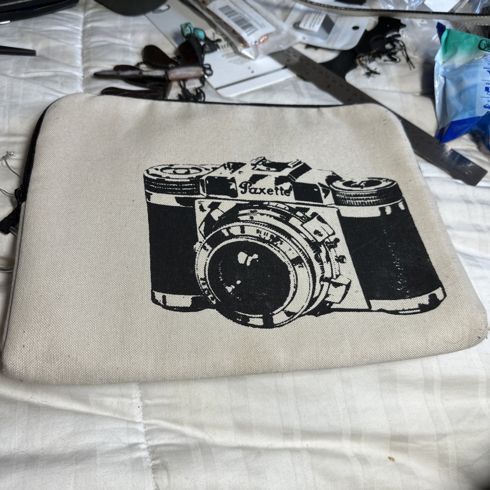 Paxette Camera Graphic Beige Zipper Closure Tech/Tablet Case