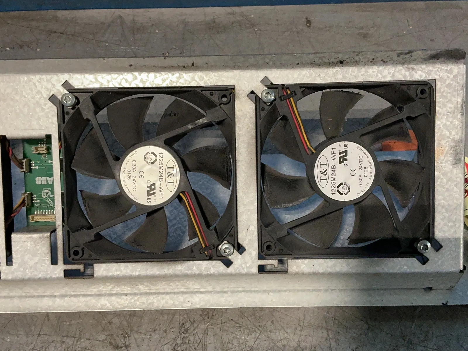 4X SERVO FAN UNIT