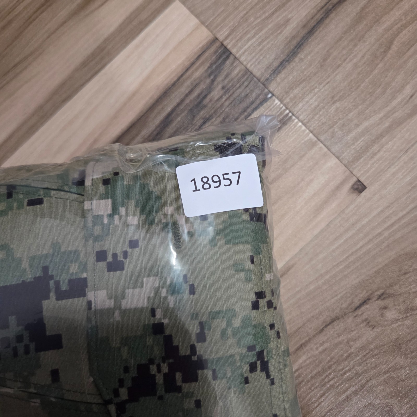US Navy Nwu Type III Green Digital Trousers Size Medium Regular