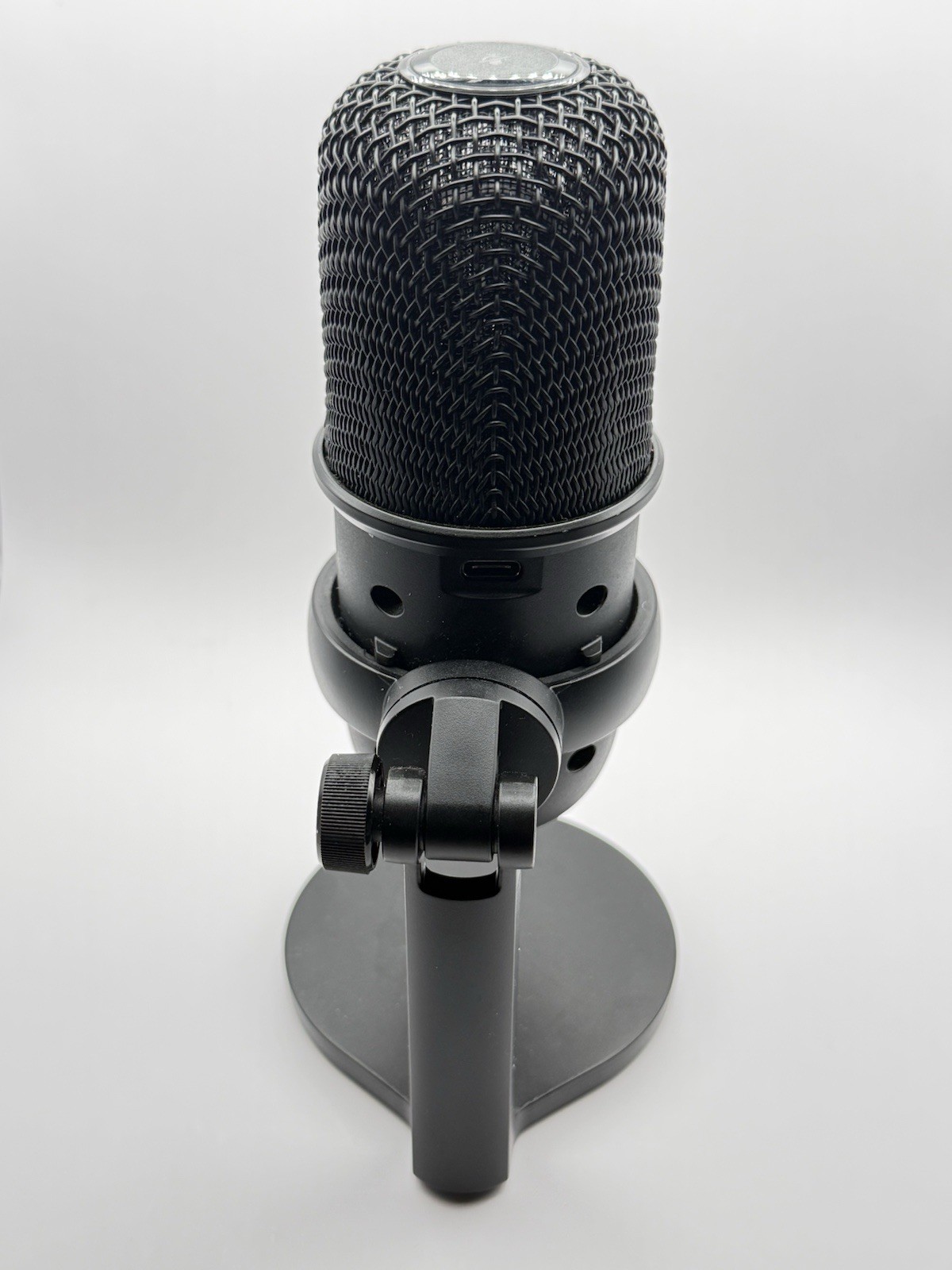 HyperX SoloCast USB Microphone Black, Mute Button, Adjustable Stand/Mount