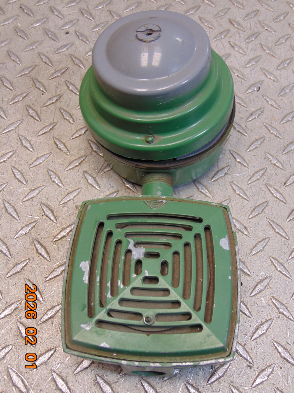 EDWARDS 304-A AUDIBLE SIGNAL with 874-N5 AUDIBLE SIREN