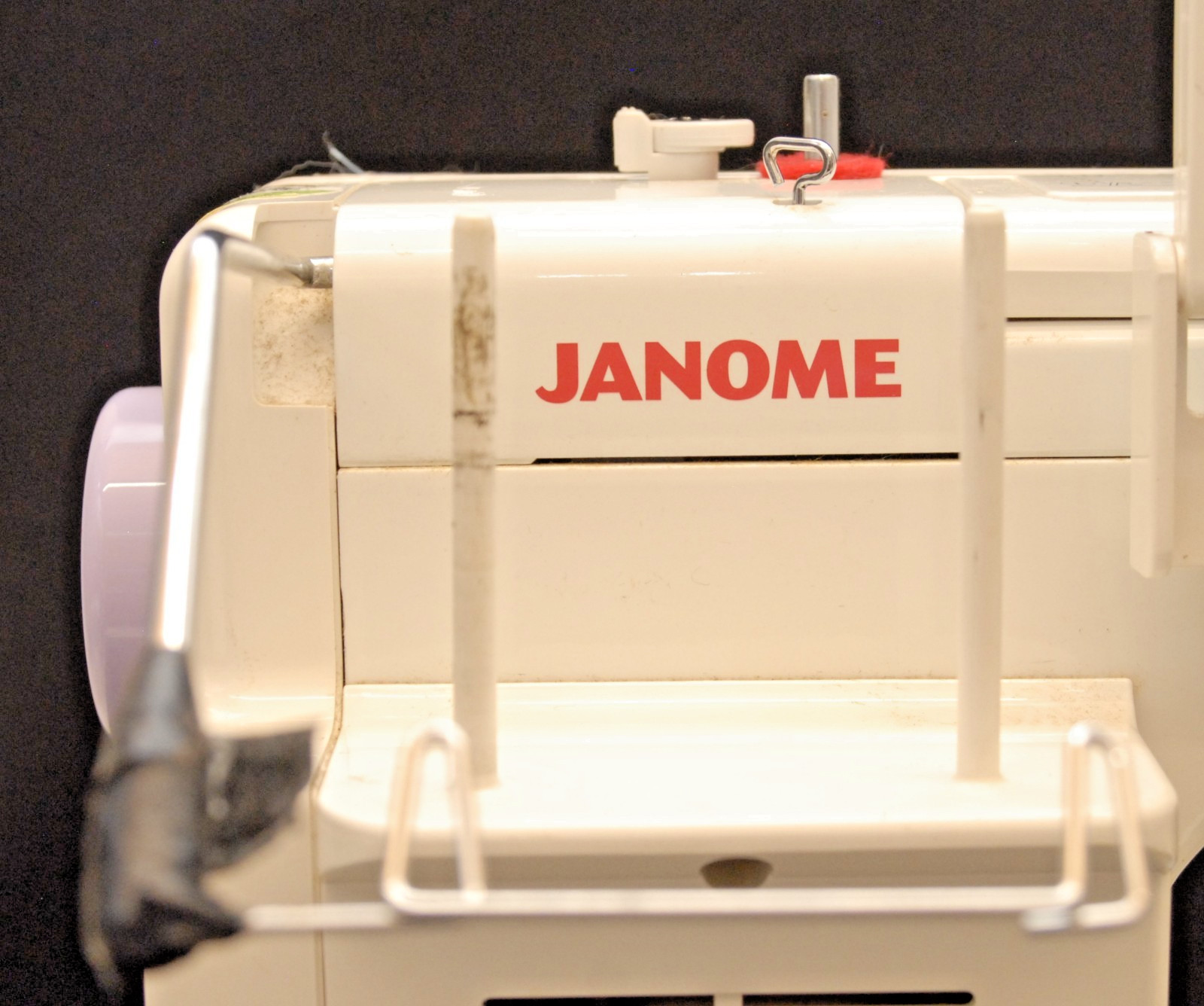 JANOME MEMORY CRAFT MC6500 COMPUTER SEWING MACHINE W/ CONTROLLER PEDAL WORKS