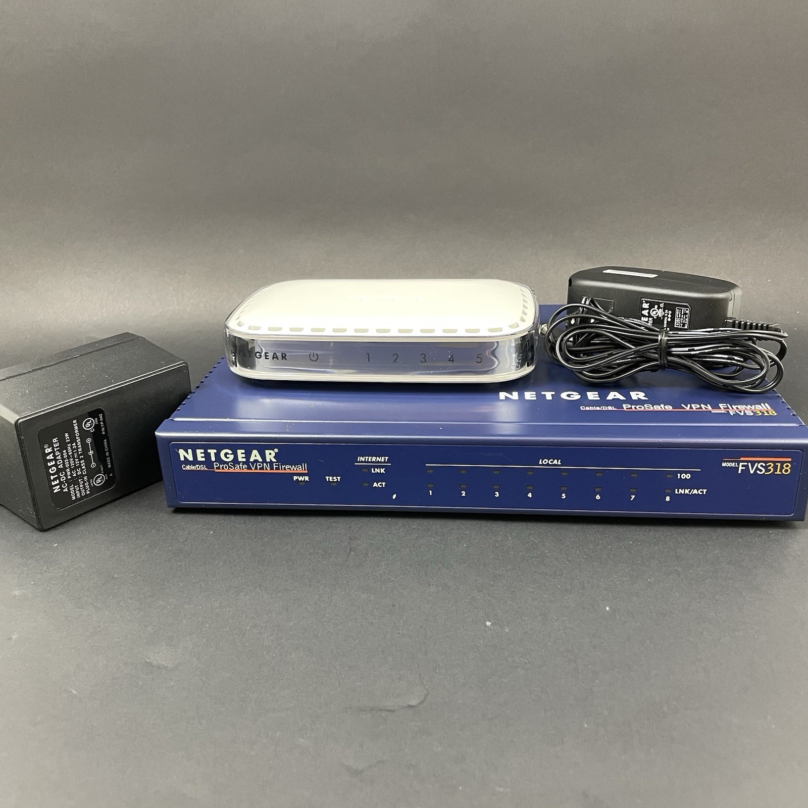Netgear FVS318 ProSafe VPN Firewall Netgear GS605 v4 switch AC adapters Working