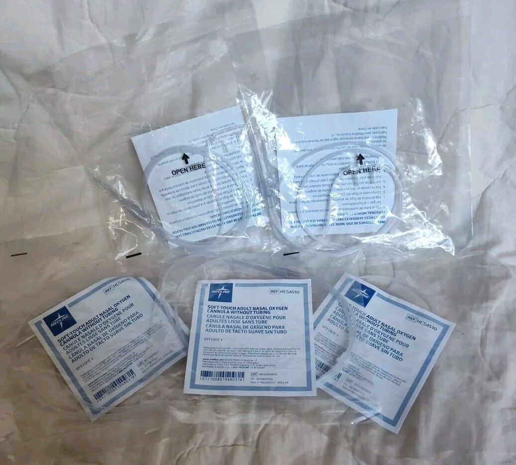 Lot of 5 — Soft-Touch Oxygen Cannulas MEDLINE - Standard Connector NEW/SEALED