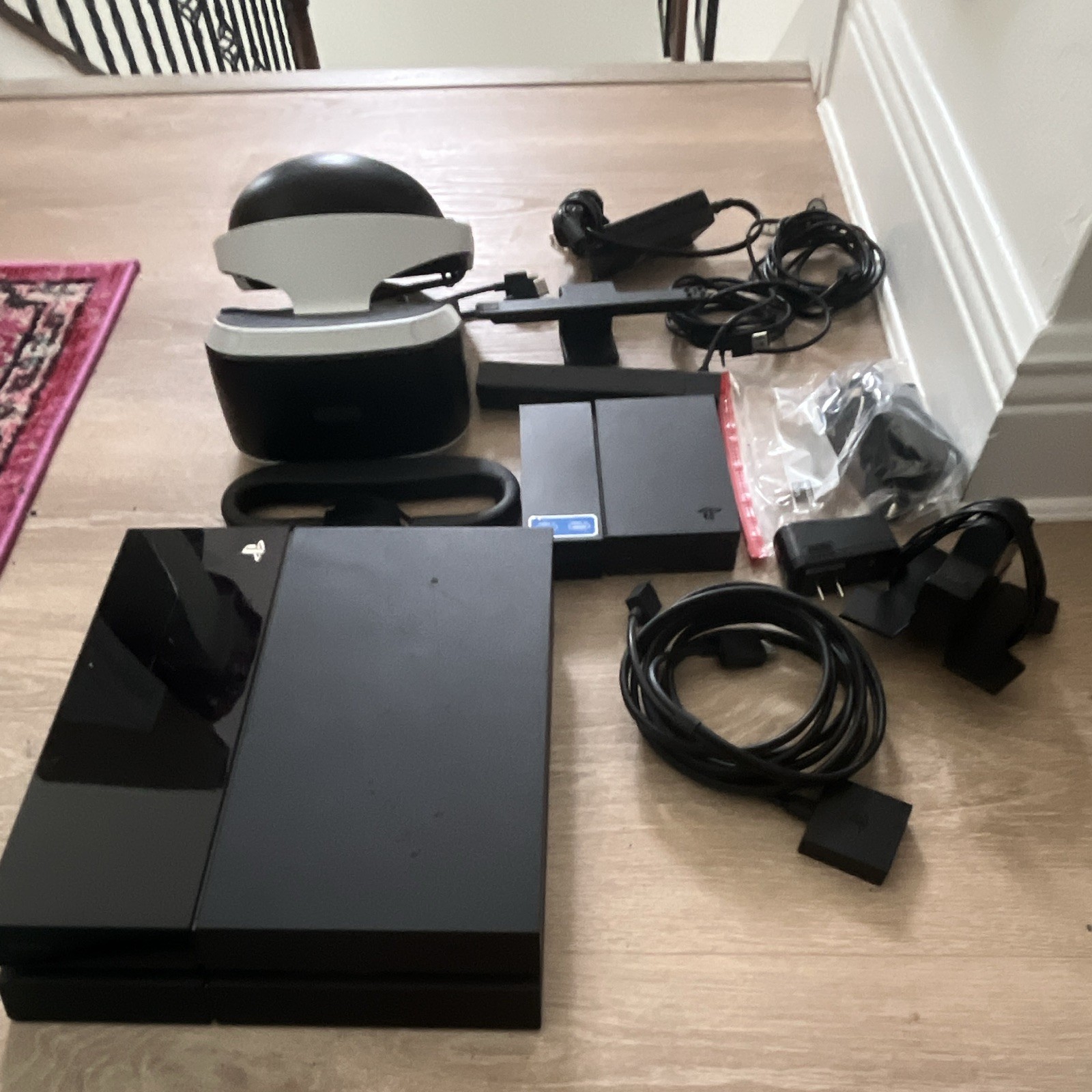 Sony PlayStation VR PSVR Headset Bundle w/ PS4 Camera Cables NO CONTROLLERS