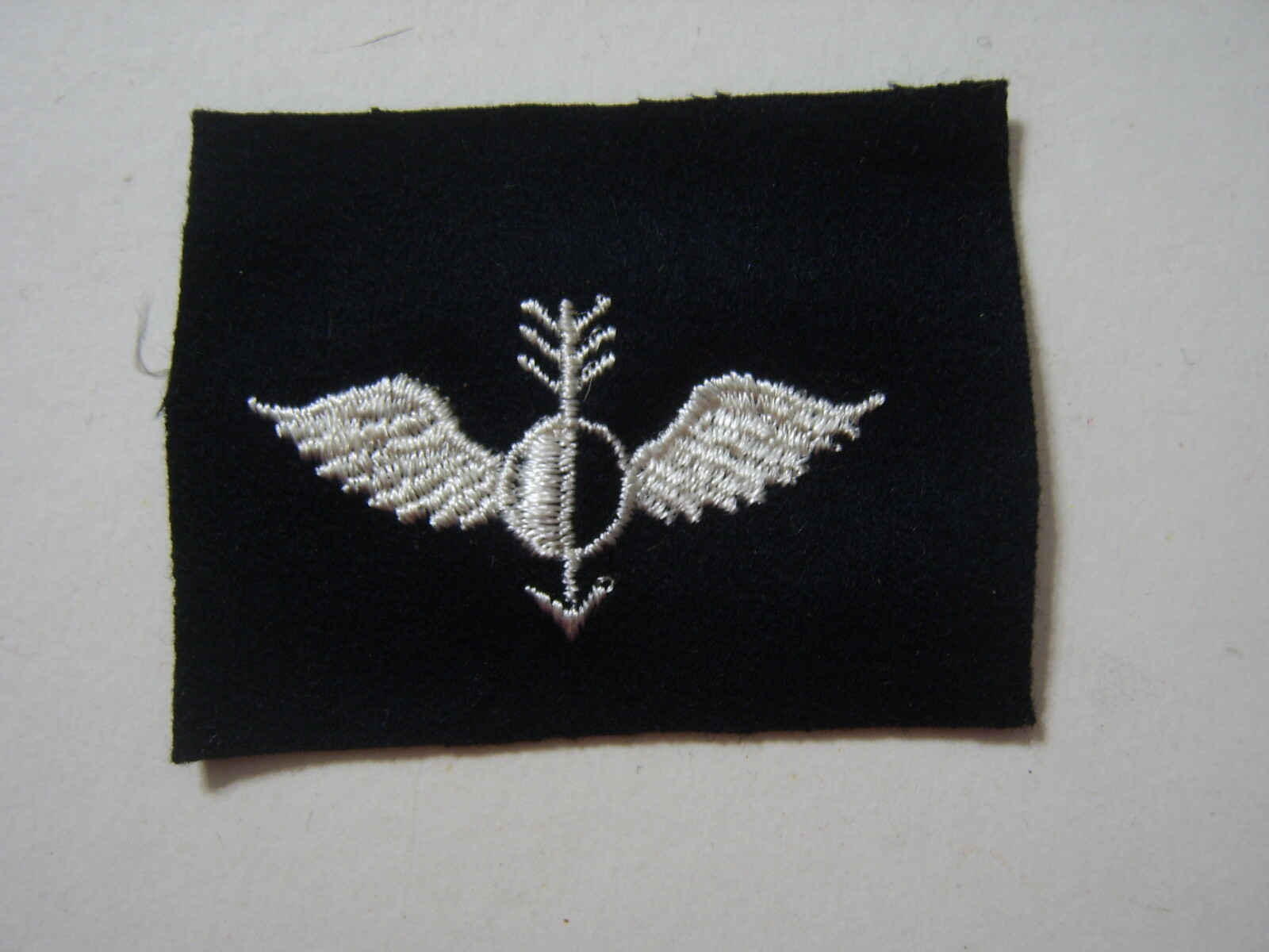 USN AEROGRAPHER'S MATE STRIKER RATING WHITE ON BLUE WOOL NOS :KY21-1