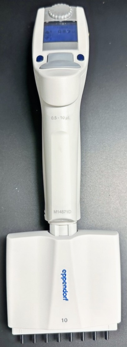 Eppendorf Xplorer Pipettor 8-channel 0.5-10 µL with Charging Stand