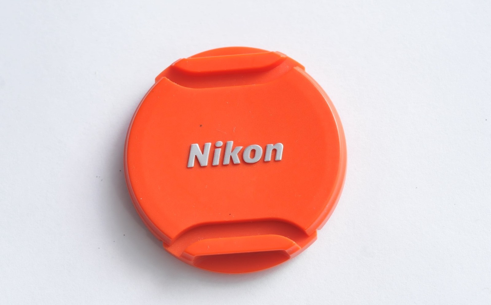 Nikon 1 LC-N 40.5 ( Red ) 40.5mm Front Lens Cap