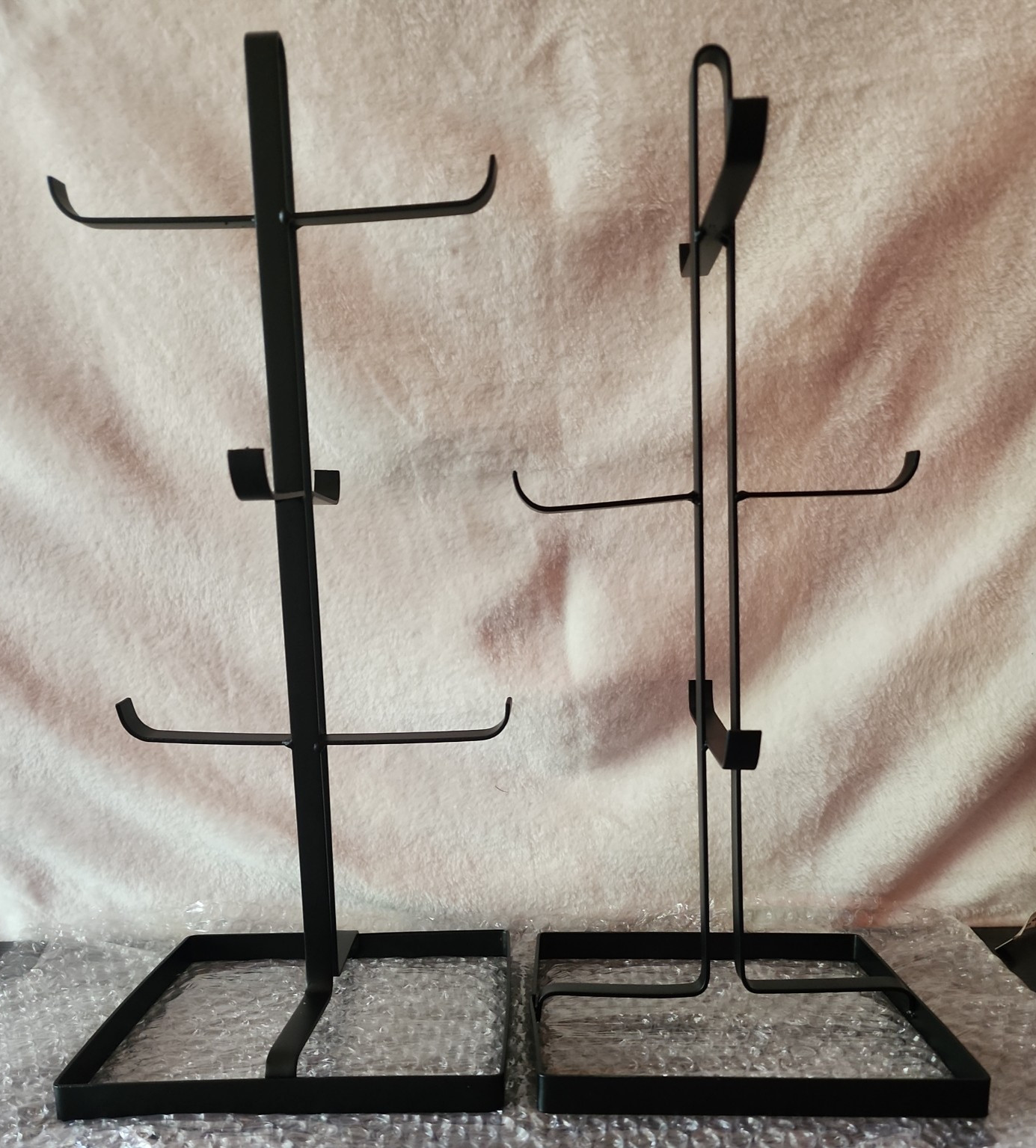 JUVALE 2pk Black Metal Mug Jewelry Display Stand 6 spots Organize Hanger 16x7