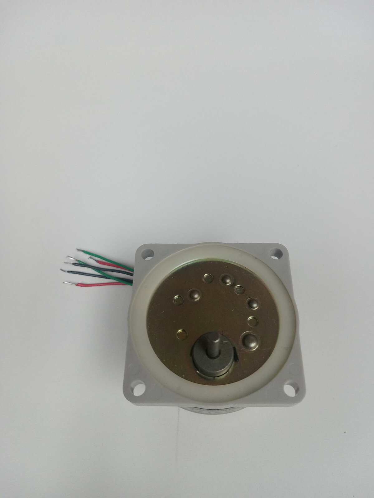 STEPPING MOTOR KP4P15TG, 4 PHASE, 24 STEPS, 12VDC