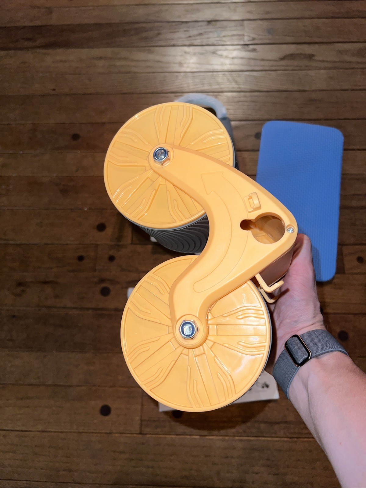 Ab Roller w Timer Double Wheel White Arm Support Foam Handles Ab Exercise Roller