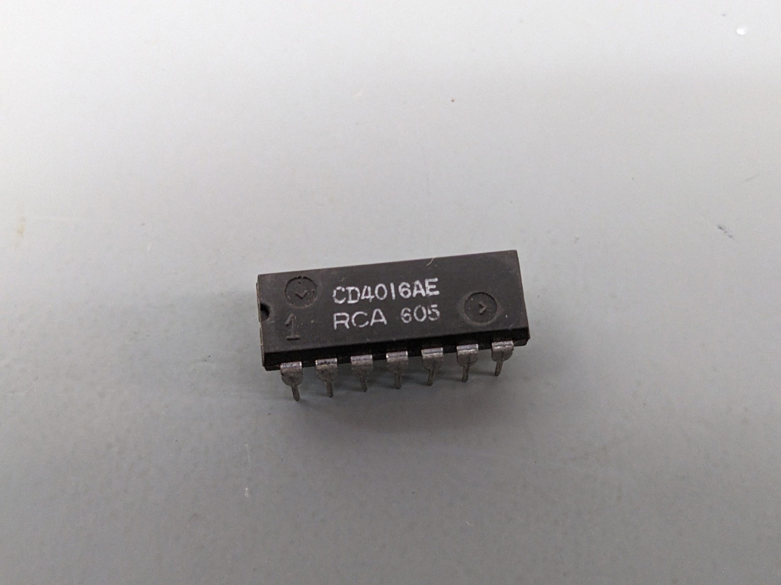 (10) RCA CD4016AE Quad Bilateral Switch ICs, CMOS