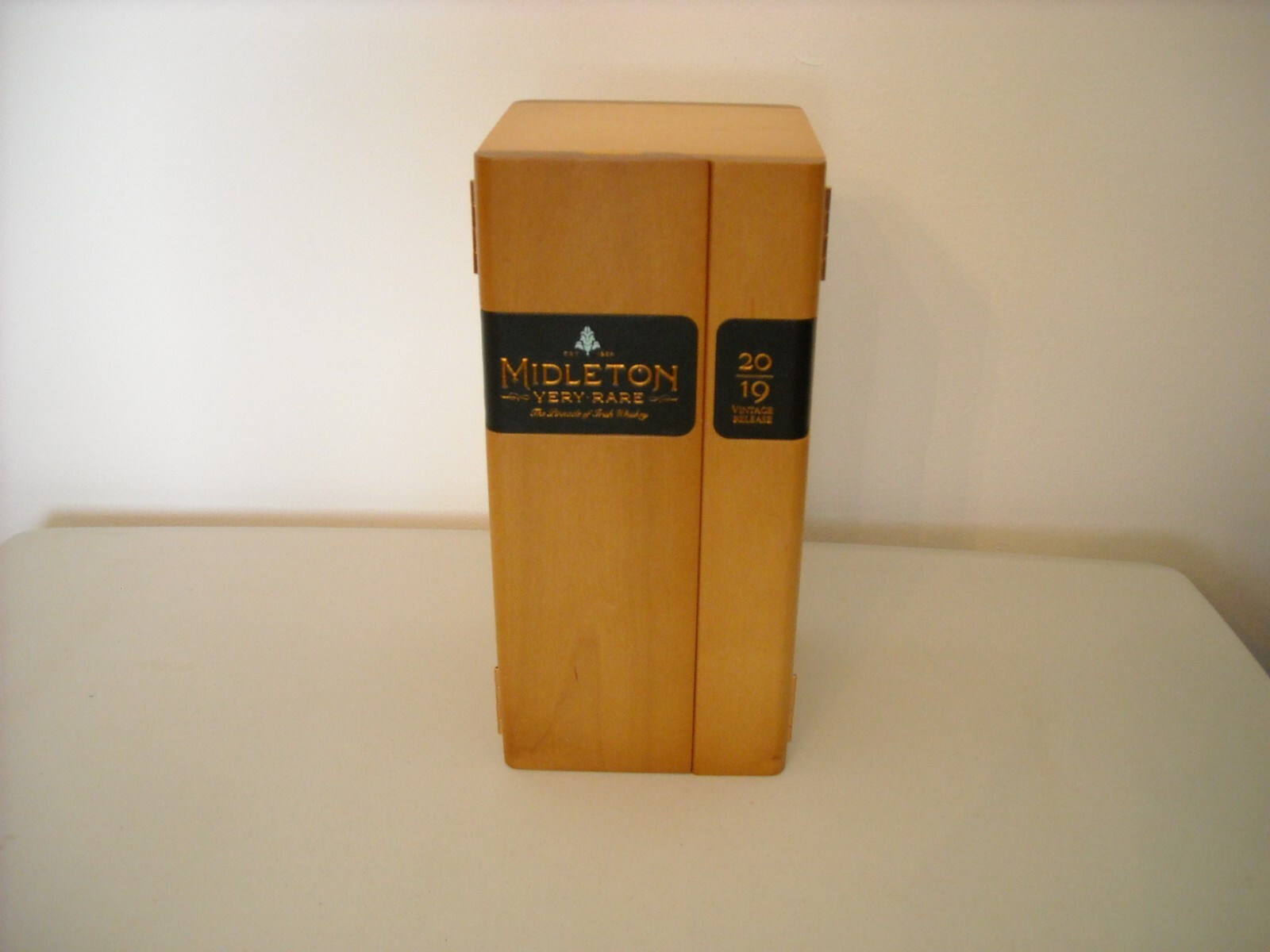 EMPTY Wooden Box Midleton Whiskey Very Rare 2019 Release NO BOTTLE BOX ONLY