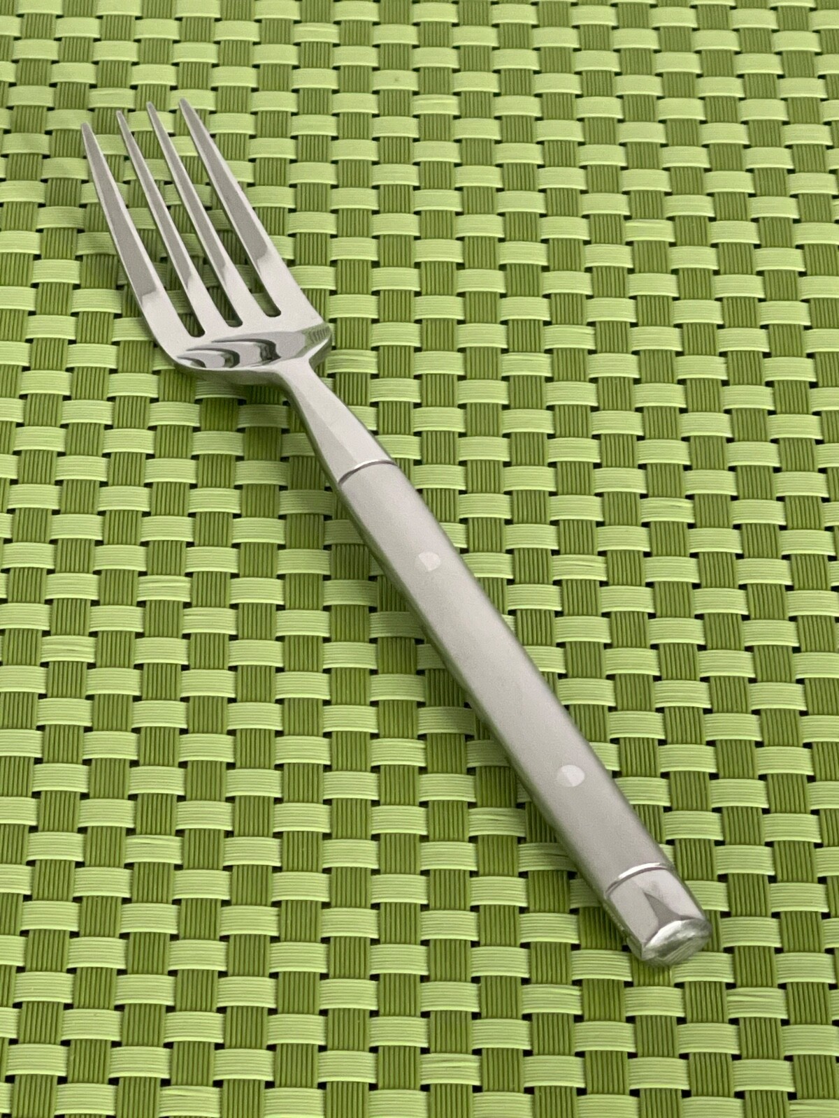 Cambridge TRIPOLI II SAND Stainless Dinner Fork Frost Handle Flatware - 8”