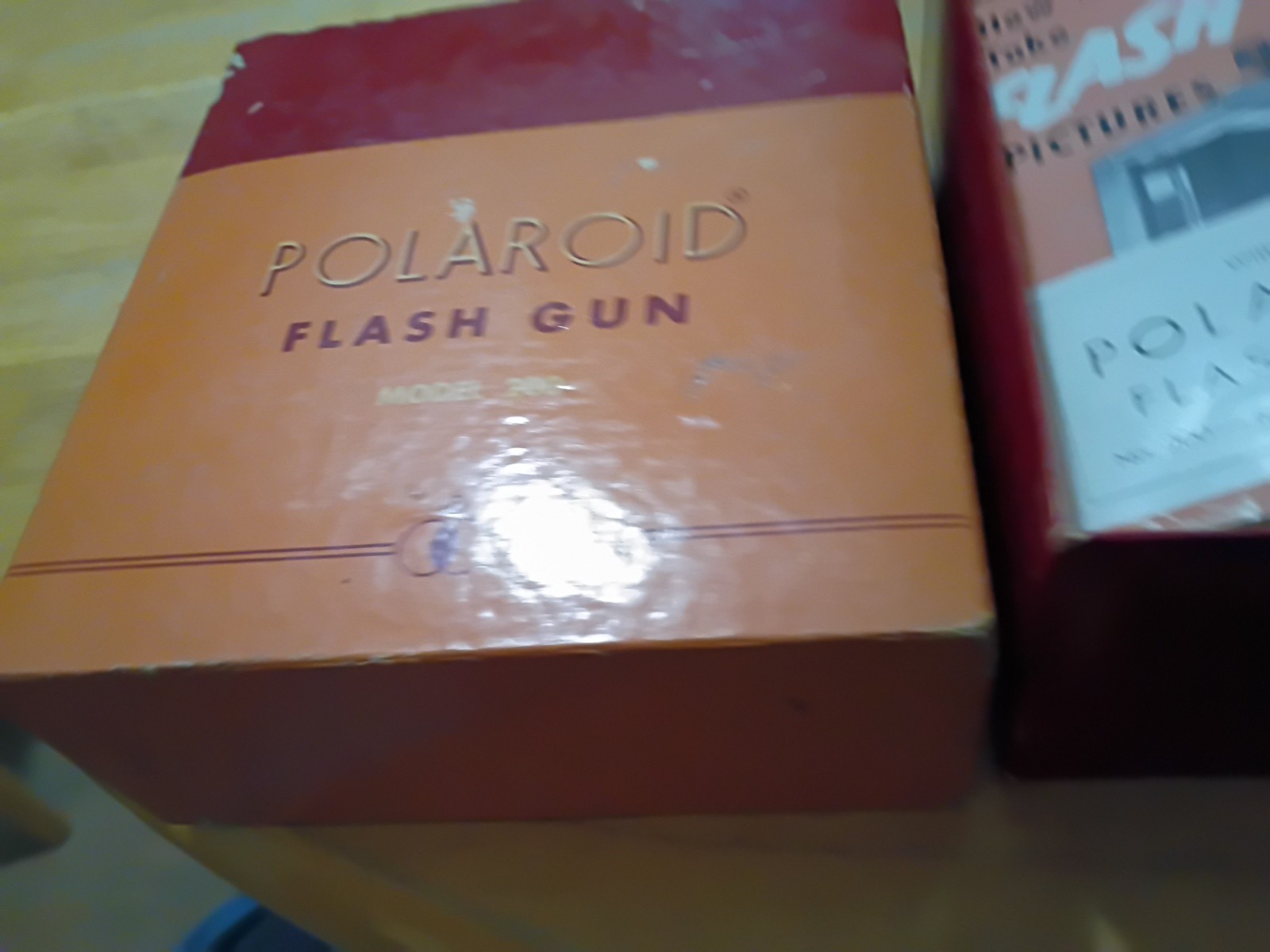 Vintage Polaroid Flash Gun Model 200 original box Untested (for Model 95 Camera)