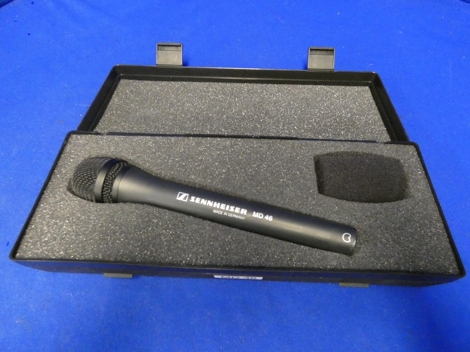 Sennheiser MD 46 Cardioid Dynamic Microphone w/Sennheiser Hard Case w/Windscreen