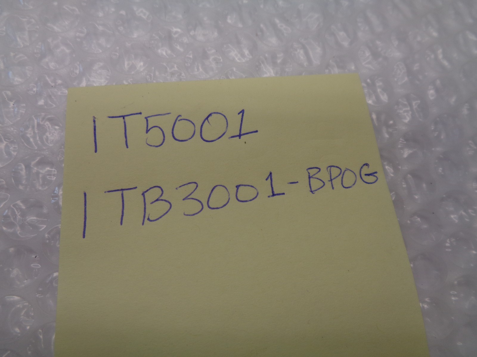 IFM EFECTOR IT5001 ITB3001-BPOG SENSOR NSNP