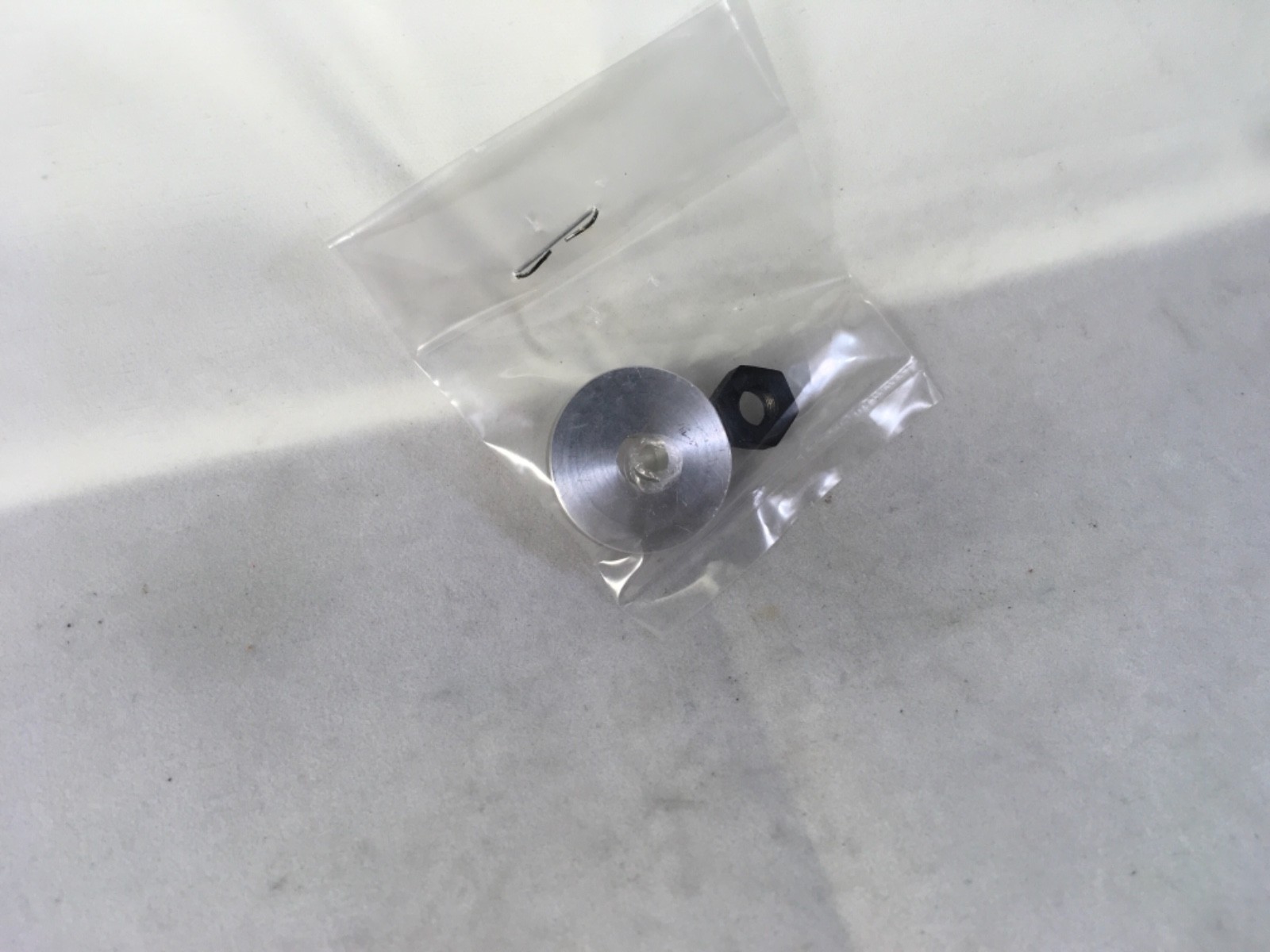 SUPER TIGRE 34-60 PROP NUT AND WASHER