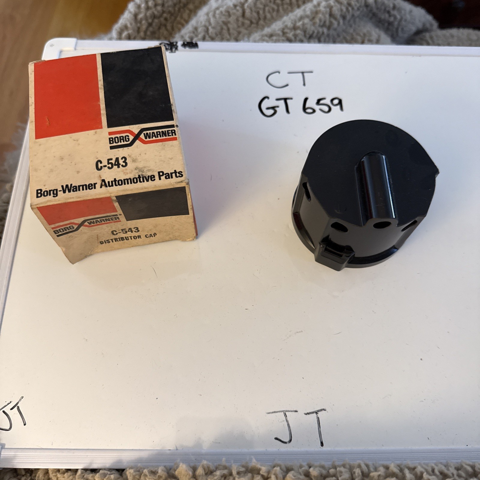(1) Borg Warner Distributer Cap C-543 Nos OEM Sold Individually