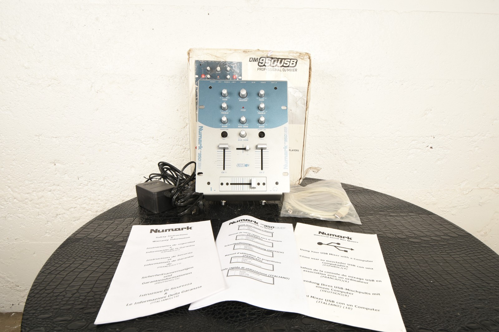 Numark DM 950 USB DJ Mixer - AC Adaptor Instructions Manual Box Included