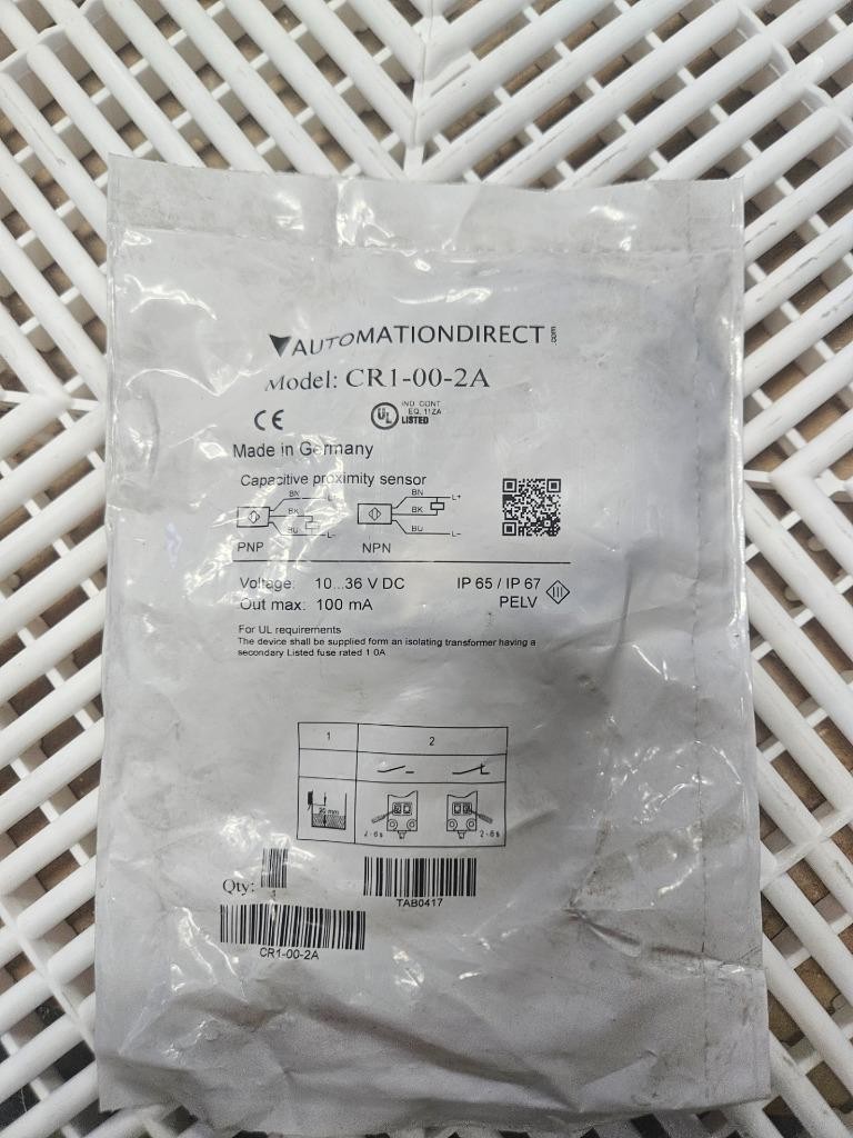 New Automation Direct CR1-00-2A Capacitive Proximity Sensor