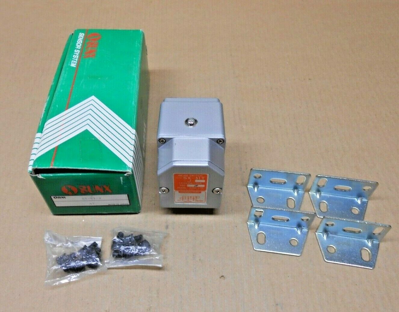 1 NIB SUNX SX-51-J SX51J SX-51T-J HEAVY DUTY PHOTO ELECTRIC THRUBEAM SENSOR