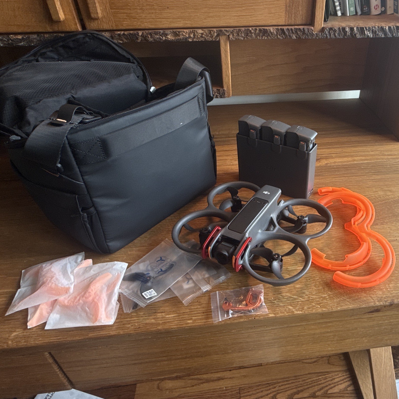 DJI Avata 2 Drone With 3x Battery & Battery Charging Hub - Excellent Condition
