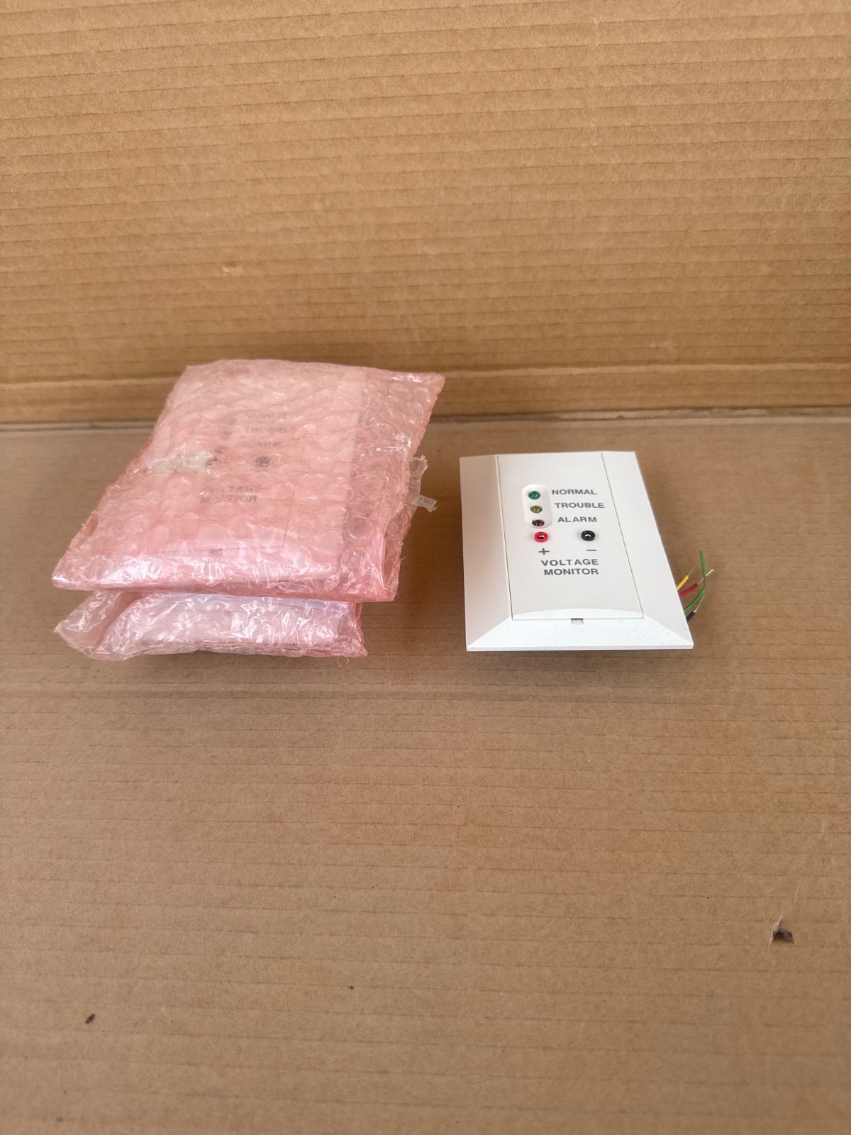 LOT OF 3 PCs BOSCH D306 Remote Indicator Plate (Smoke Detector Accessory)