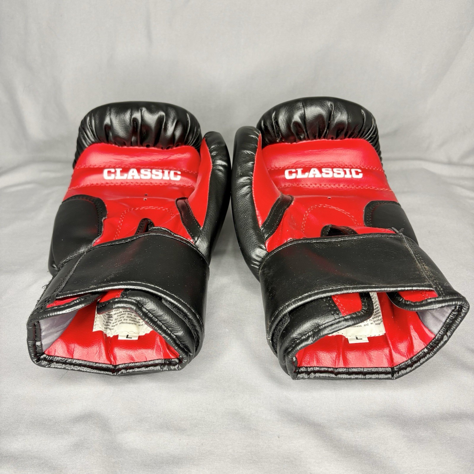 Title Boxing Classic Hook & Loop Black Red Training Gloves 16 Oz Large