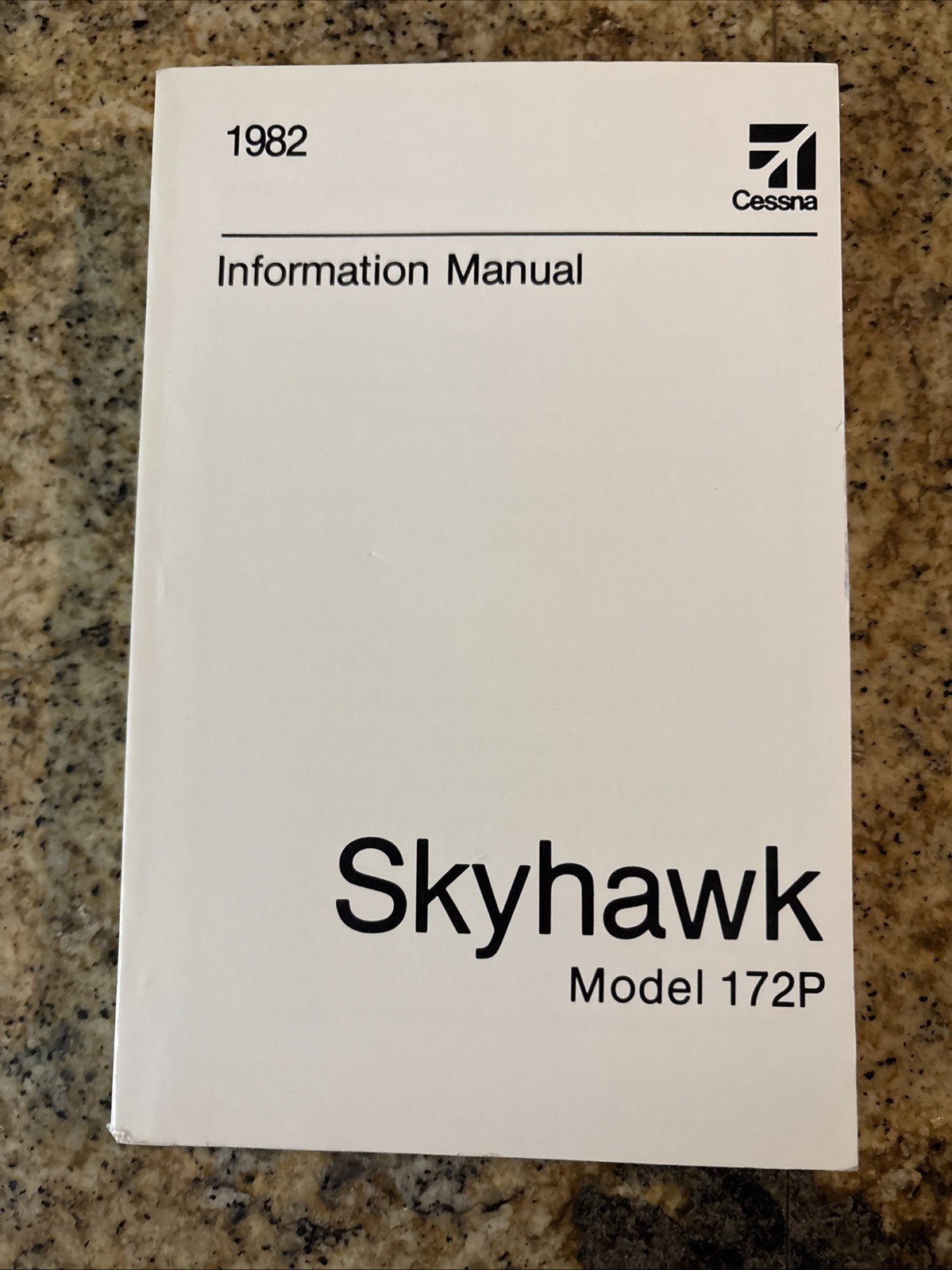 Cessna Skyhawk Information Manual Model 172P 1982 Airplane Book Aircraft