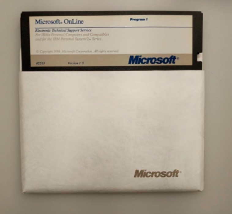 VTG MICROSOFT ONLINE V. 1.0 PROGRAM & UTILITIES INSTALL 5.25 FLOPPY COMPLETE SET