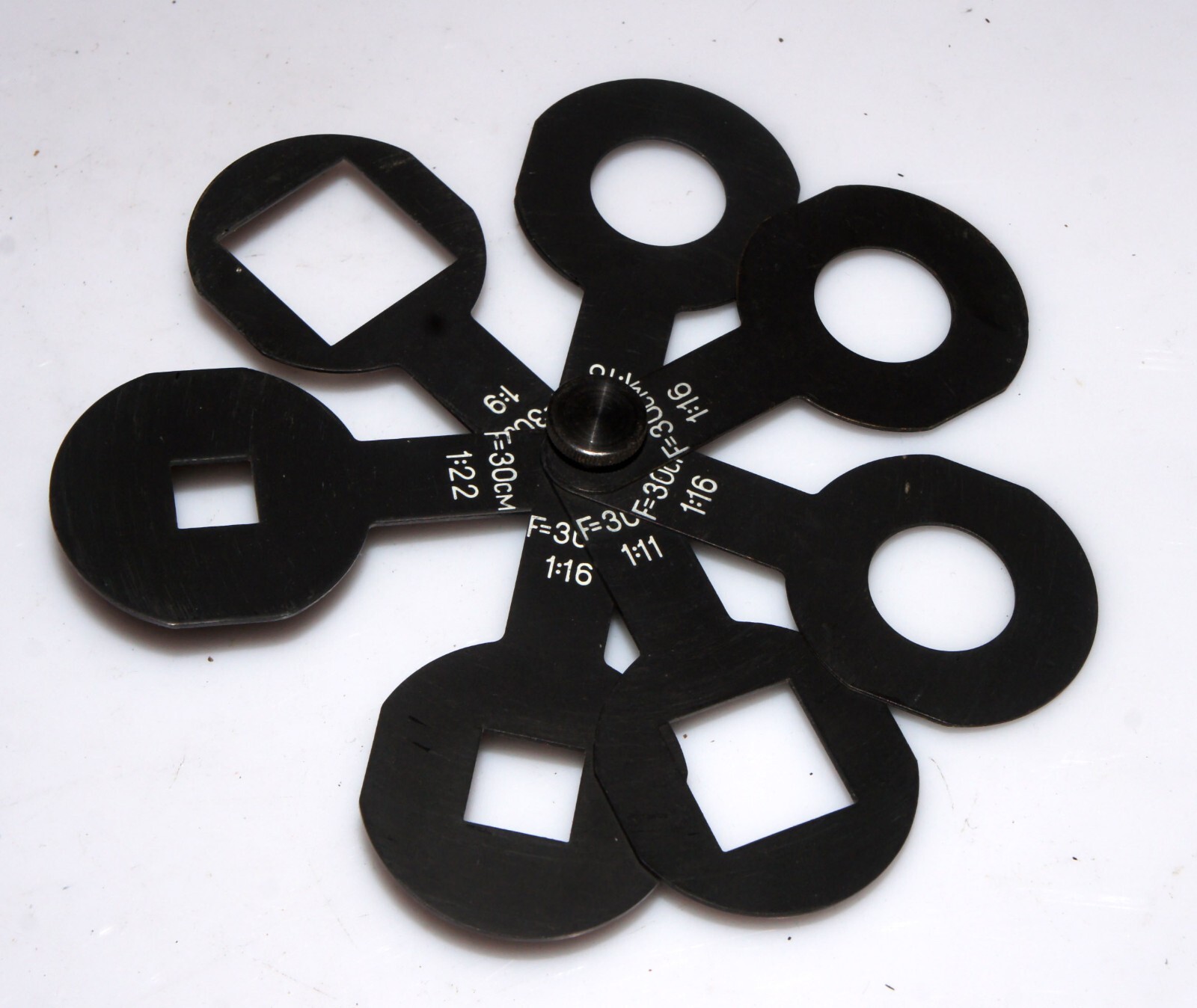 SET OF APERTURE PLATES WITH HOLES FOR LARGE FORMAT LENS WITH WATERHOUSE SLOT EXC