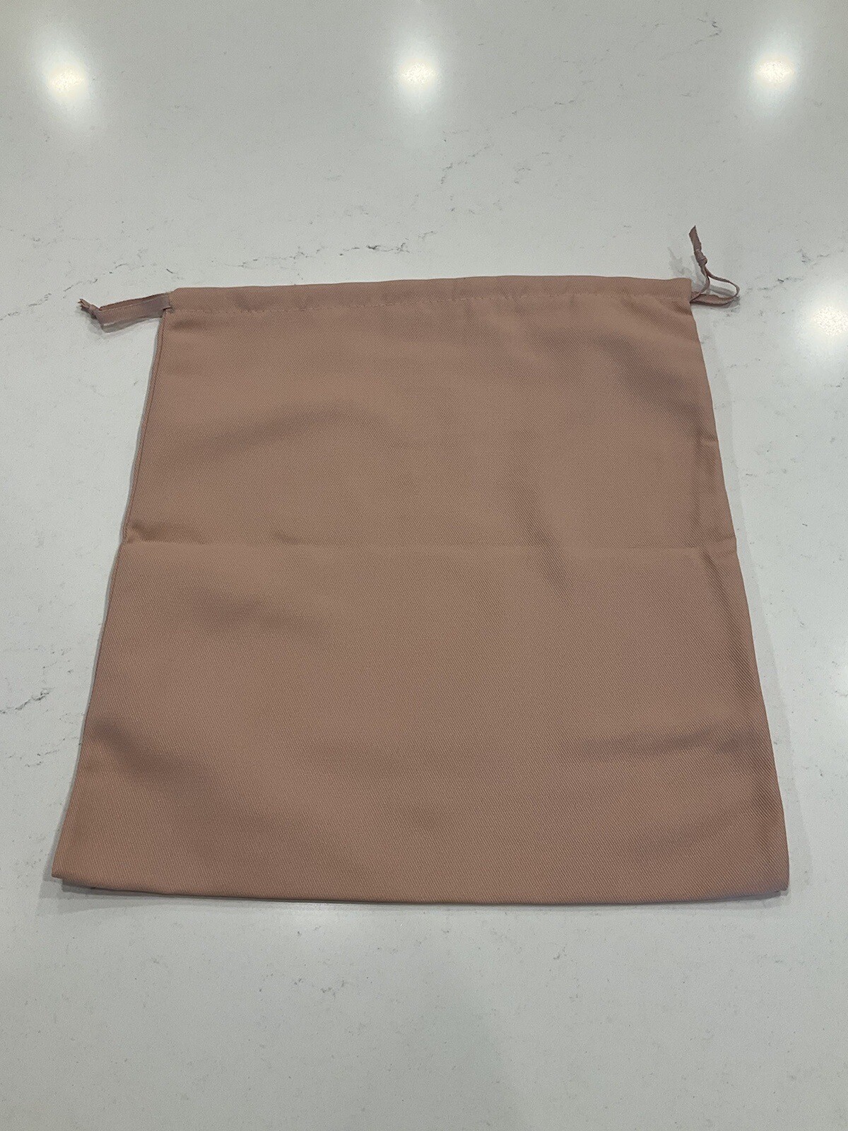 STUART WEITZMAN Pink/Rose Drawstring Dust Cover. 15”x13.5”. NEW.