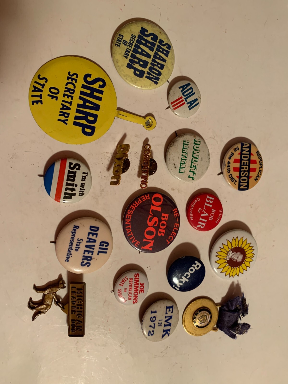 Vntg Political Pins Button Lot, Multiple Political Champaign Pins 16 pc Lot