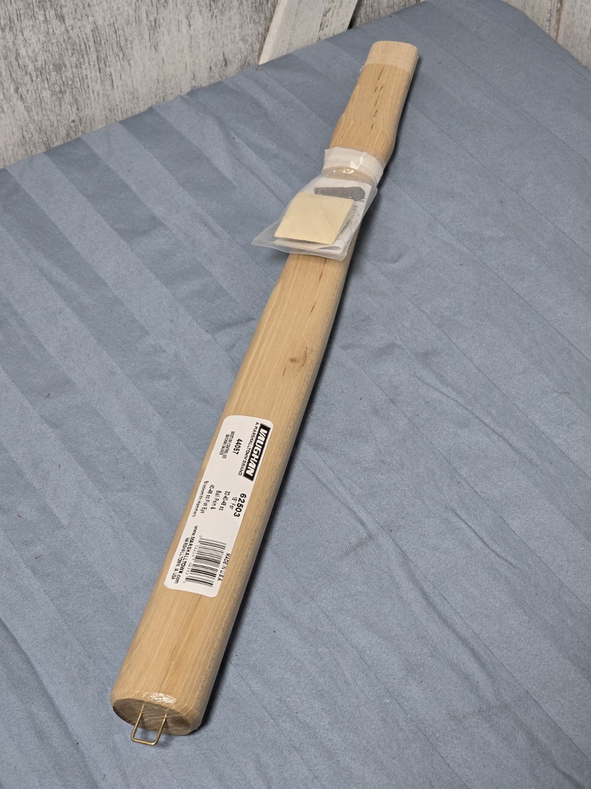 E-Z Swing Hickory 32-48 OZ Machinist Hammer Replacement Handle 62503, Smooth