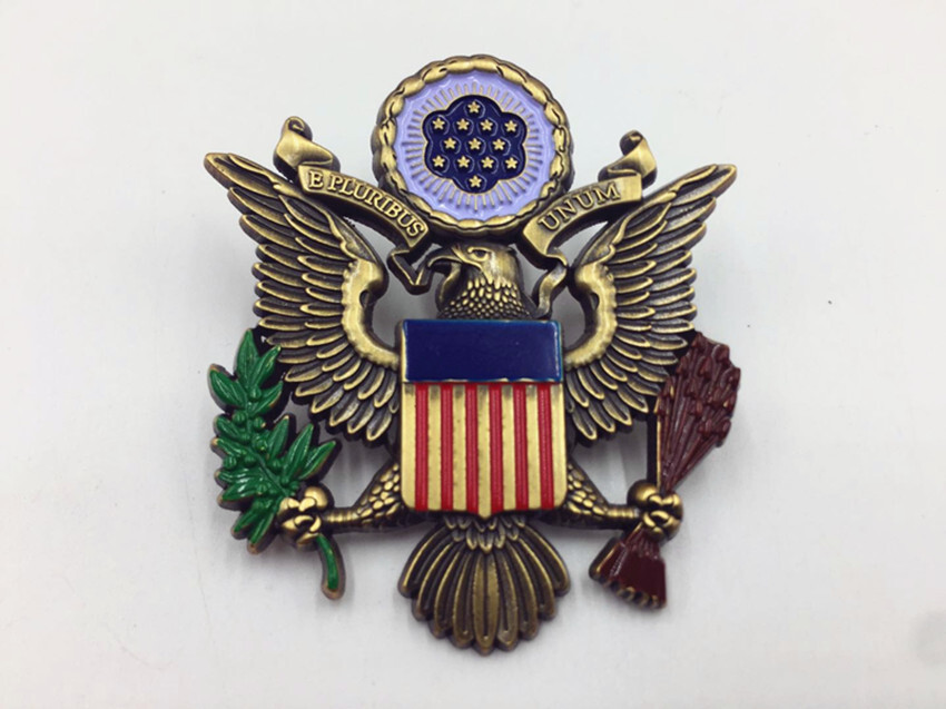 Seal of the President of the United States Presidential Eagle Badge Pin Golden