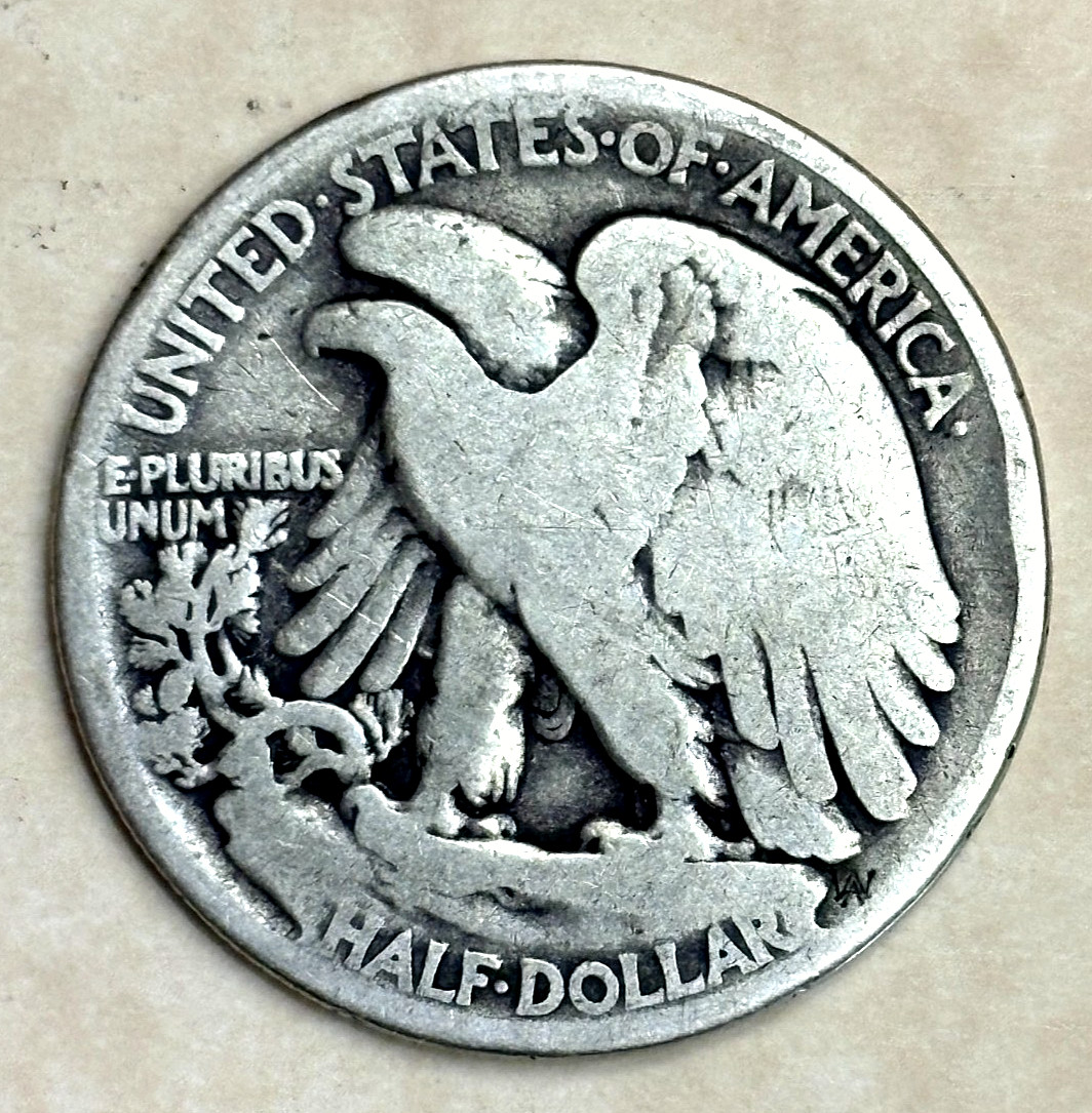 1918 Philadelphia Mint Walking Liberty Half Dollar-FREE SHIPPING!