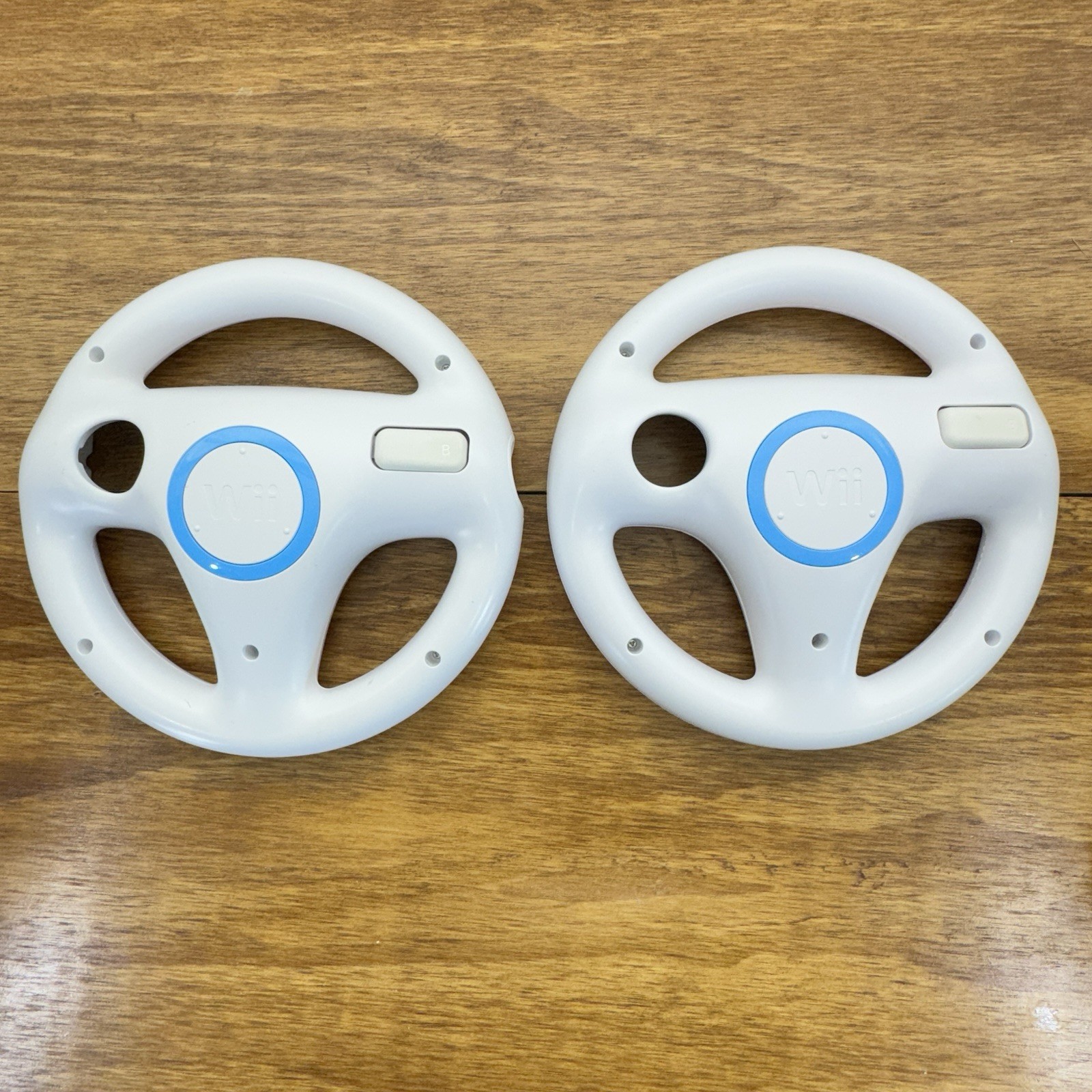 2x OEM Nintendo Wii Steering Wheels White for Mario Kart Racing Game Controller.