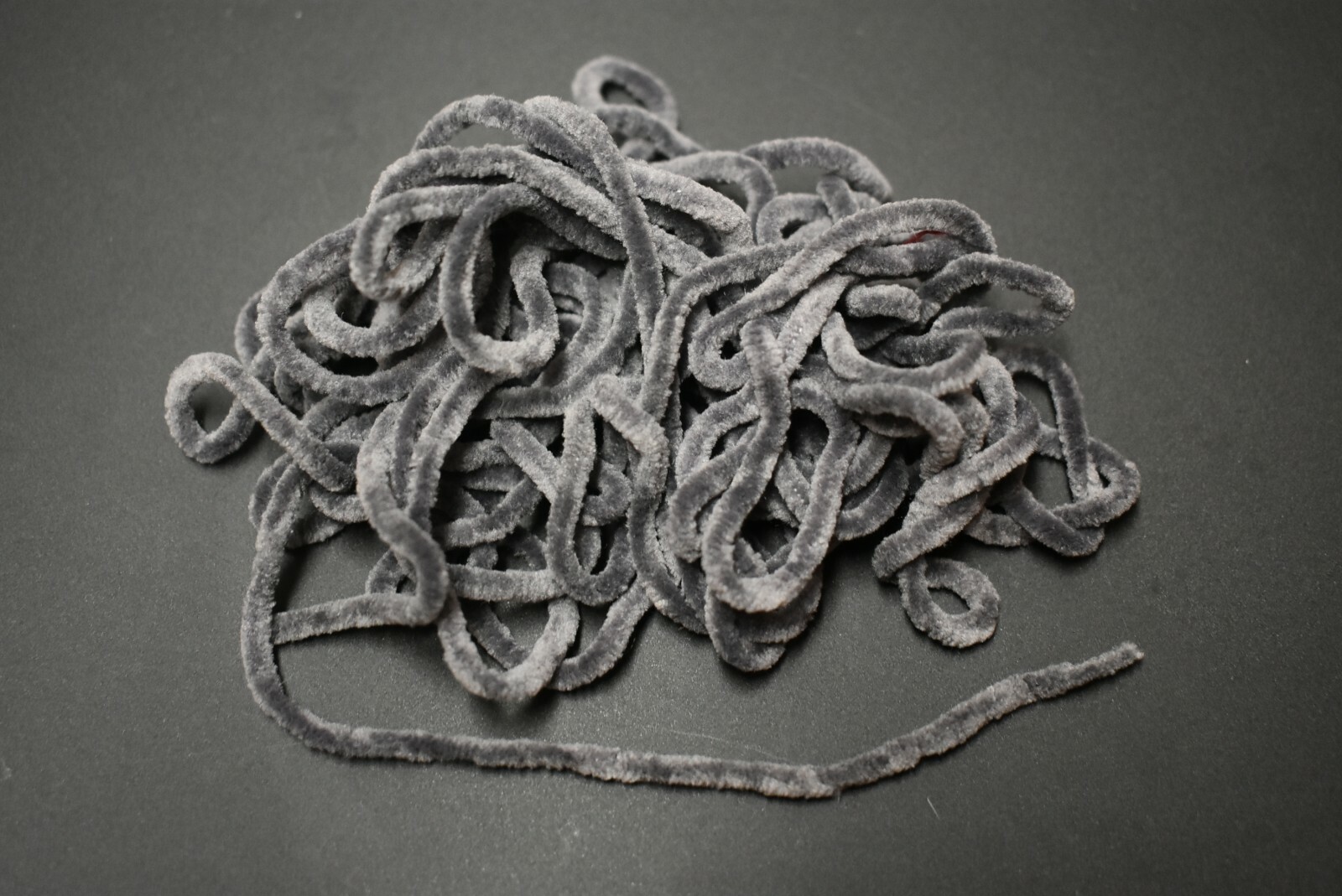 5 Yards 3/16"  DARK DARK GRAY GREY  Round Chenille for Fly Tying