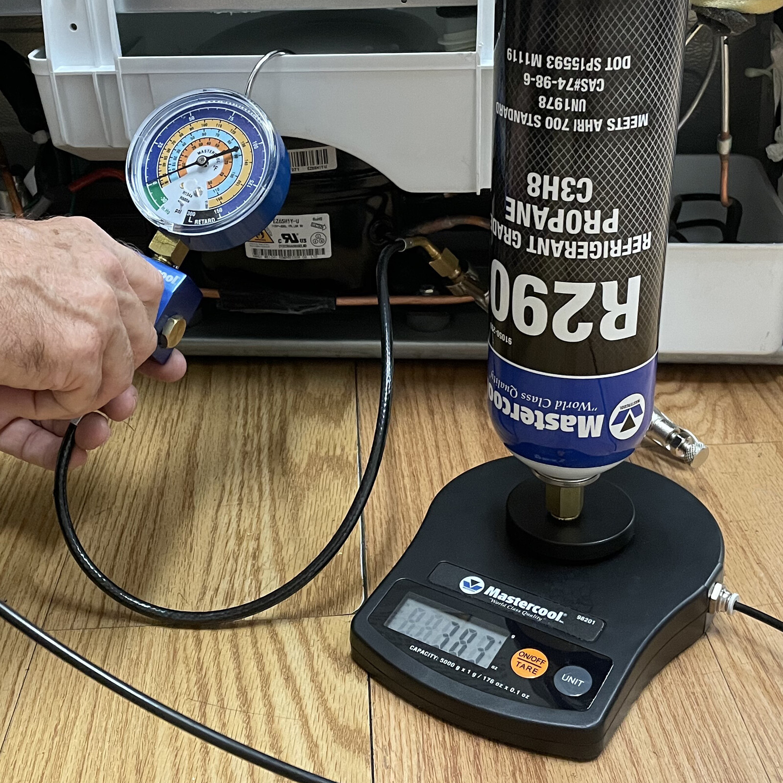 HIGH PRECISION LOADING SCALE
