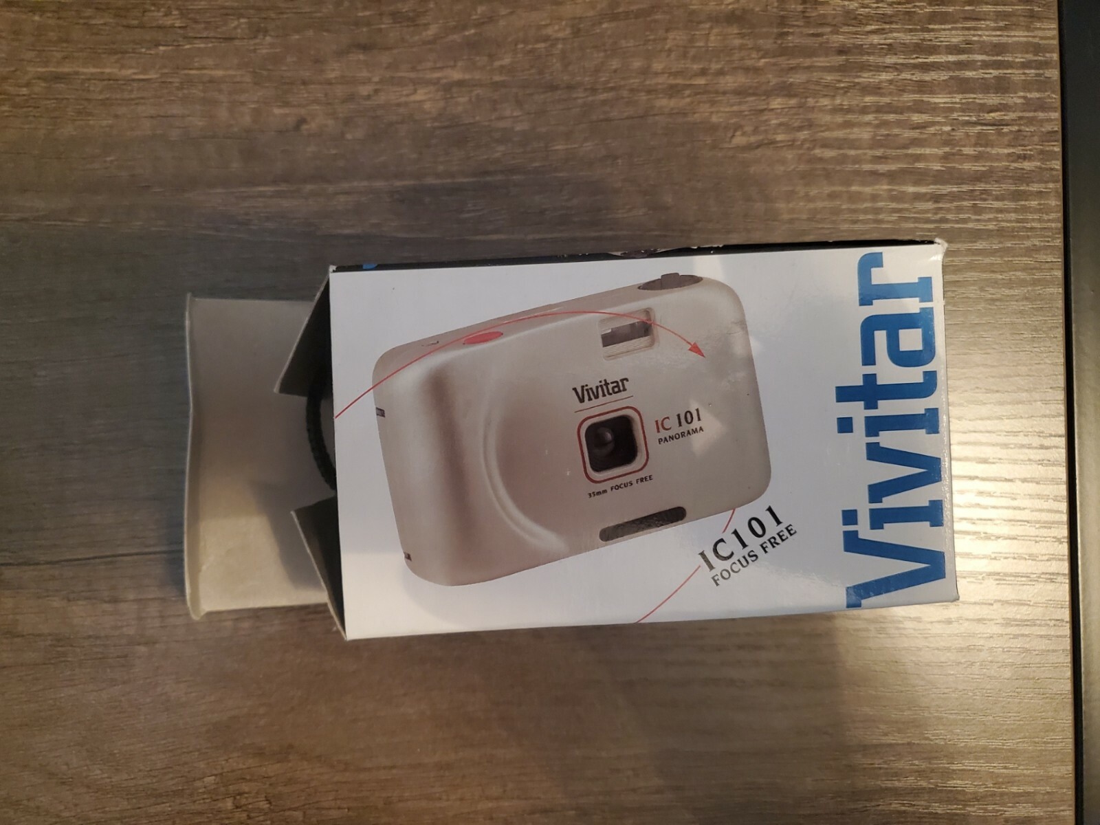 Vivitar IC 101 35mm Focus Free Panorama Film Camera IN ORIGINAL BOX w/Manual