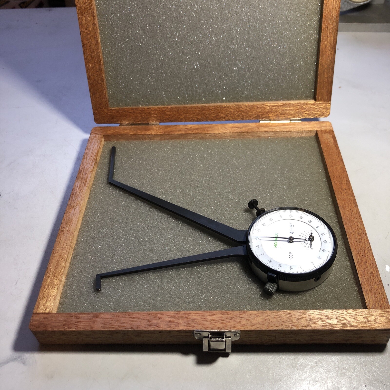 TTC Highwood 4.000-5.000” .001” Internal Dial Caliper Made In Japan