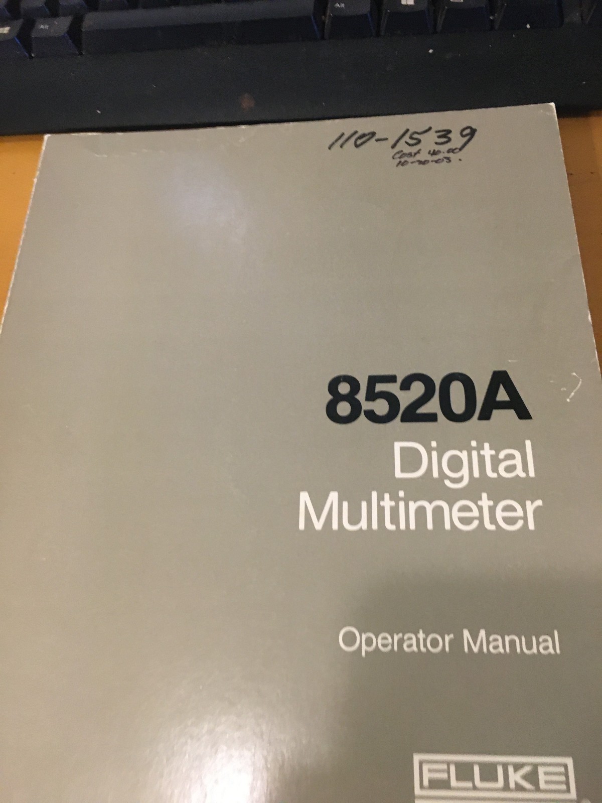 Fluke 8520A Multimeter Instruction Manual