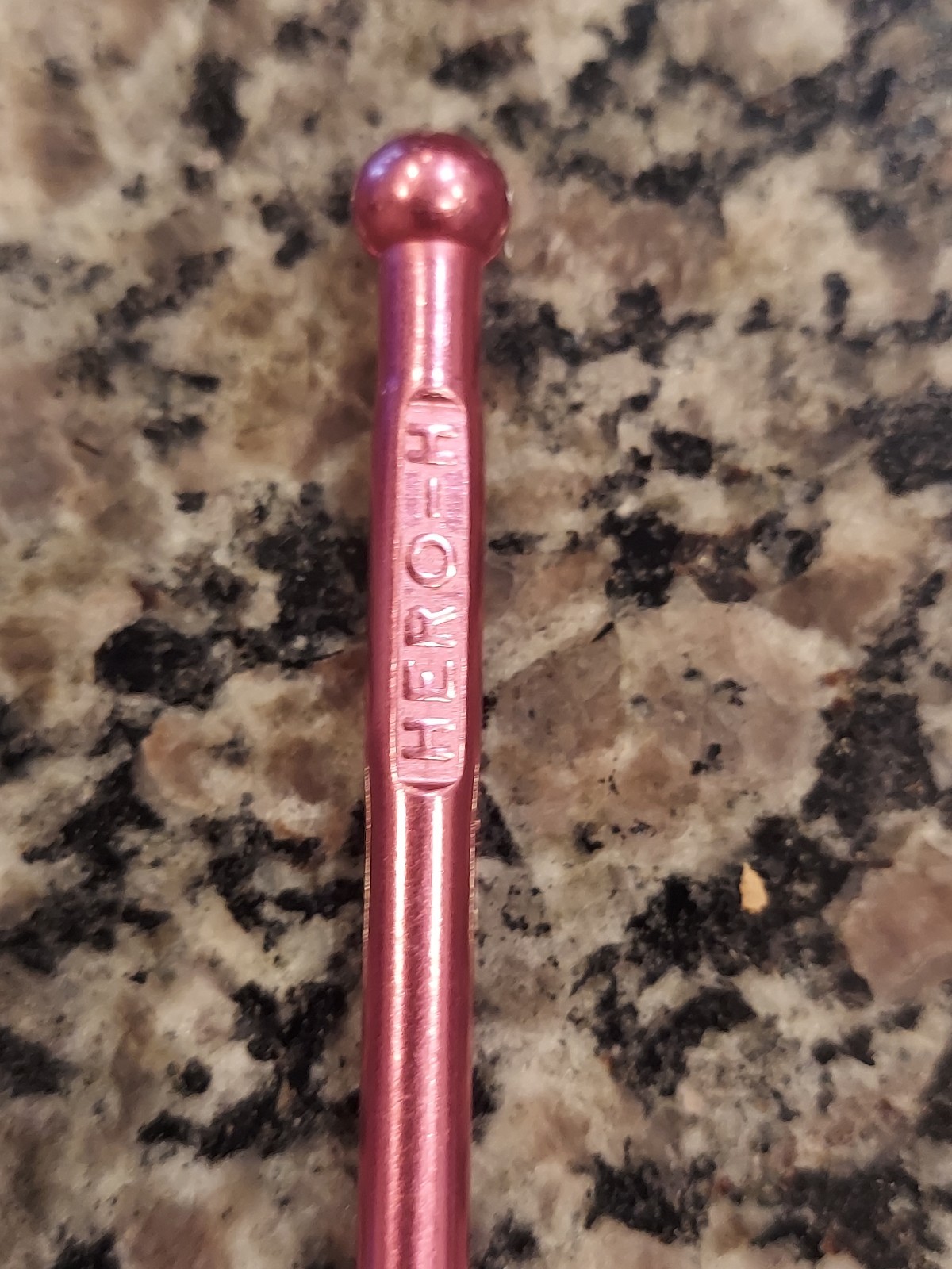 Vintage Hero Crochet Hook Size H metal Pink Hand Aluminum Made In USA