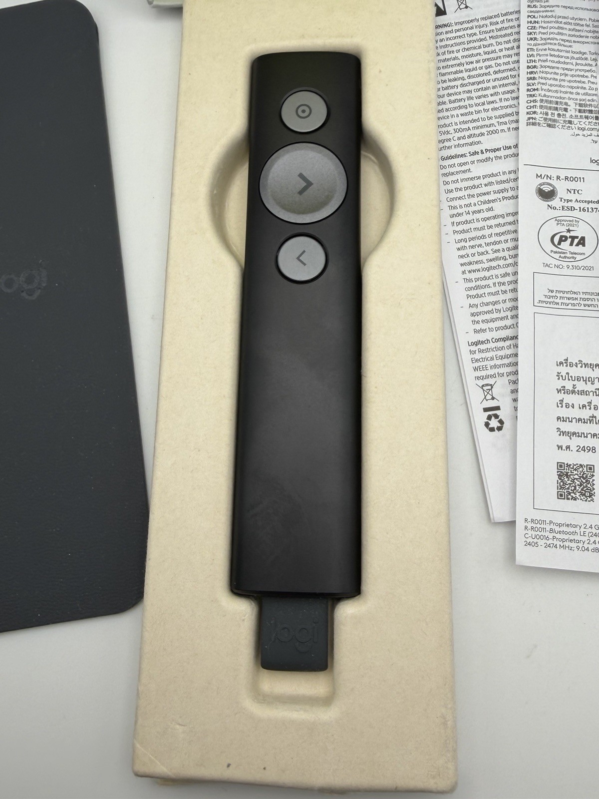 Logitech Spotlight Presentation Remote - Universal Wireless Presentation Clicker